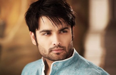 ވިވިއަންގެ ސިއްރެއް؛ އިސްލާމްވުމަށް ފަހު މިސްރު އަންހެނަކާ އިނދެ، ދަރިއަކުވެސް ހުރޭ