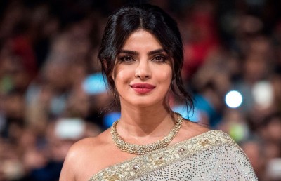 ބޮލީވުޑާ ދުރުވީ މީހުންނާ މައްސަލަ ޖެހެން ފެށުމުން: ޕްރިޔަންކާ