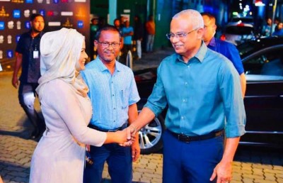 ޖޭޕީ ދޫކޮށް، ވަލީދާގެ ތާއީދު ރައީސަށް