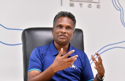 ޖޭޕީ ދޫކޮށް އާޒިމްގެ ތާއީދު ރައީސަށް