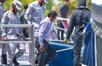 ދައުލަތަށް 52 މިލިއަން ދައްކަން ޔާމީނަށް އެންގީ ގާނޫނާ ޚިލާފަށް: ވަކީލުން