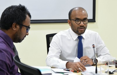 ޑޮލަރު އަގު ކޮންޓްރޯލް ކުރެވޭނެ، މިދަނީ މަސައްކަތް ކުރަމުން: އަމީރު