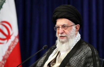 ޔޫއޭއީން ވަނީ މުސްލިމް ދުނިޔެއަށް ޚިޔާނާތްވެފައި: ޚާމަނާއީ