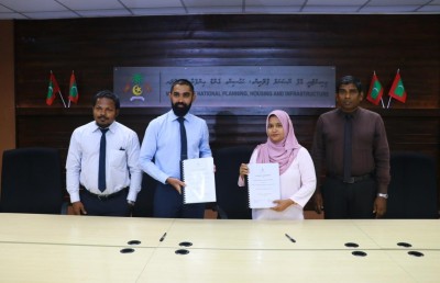 އިހަވަންދޫގެ މަގުތައް ހަދަން 102 މިލިއަން ރުފިޔާއަށް އާރުޑީސީއާ ހަވާލުކޮށްފި