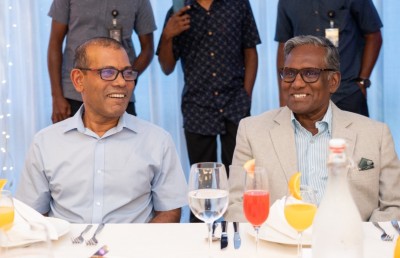 11 އަހަރަށް ފަހު ނަޝީދާއި ވަހީދު އެއްތަނަކުން، ގިނަ ބައެއްގެ ސަމާލުކަން ހުއްޓިއްޖެ!
