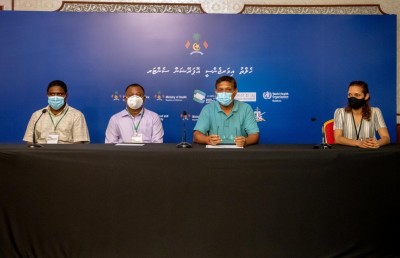 ކޮވިޑް-19: ޔުނިވާސަލް އިން 10،000 ޓެސްޓް ކިޓް ހަދިޔާކޮށްފި