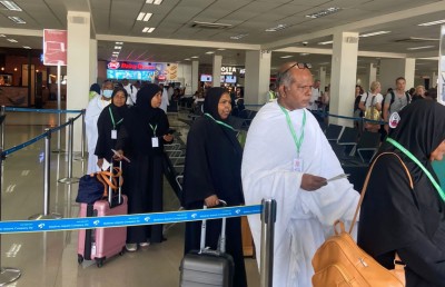 ސަފާ ގްރޫޕްގެ ހަވާލުގައި އުމްރާއަށް ދާ މީހުން ފުރައިފި
