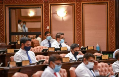 މިނިމަމް ވޭޖް ދޭންޖެހޭ ދާއިރާތައް އިތުރުކޮށް، ވަޒީފާއާ ބެހޭ ގާނޫނުގެ އިސްލާހު ފާސްކޮށްފި