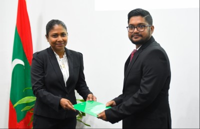 ކްރިމިނަލް ކޯޓު ހިންގުން ގާޒީ އާދަމް މުހައްމަދާ ހަވާލުކޮށްފި