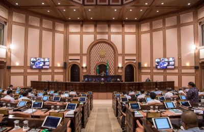 ކުރީގެ ރައީސުންގެ އިނާޔަތާއި ރިޔާސީ އިންތިހާބުގެ ގާނޫނަށް ގެނައި ބަދަލު އުވާލަނީ