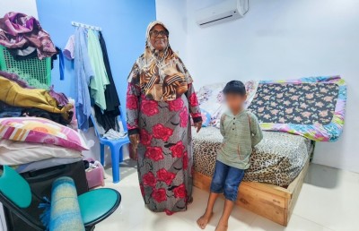 އަރާމެއް ނެތް: މުސްކުޅިވީ ދުވަހު ޖެހުނީ ހަތަރު ކުދިންގެ "މަންމަ" އަކަށް