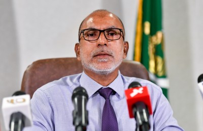 ޗެކް ބައުންސްވި އުމްރާ ގުރޫޕްގެ ކަންކަން އެބަ ބަލަން: މިނިސްޓަރު