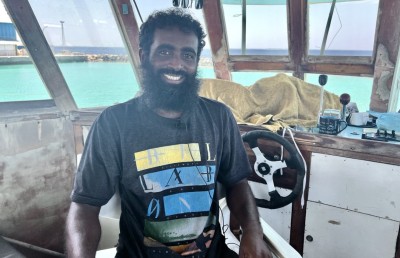 ރާއްޖެ އަތުނުވެދާނެ ކަމުގެ ބިރުގައި ކެޔޮޅުގެ އަށް ގަޑިއިރު