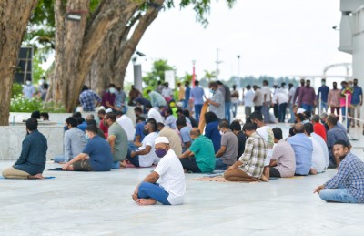 ދިރިއުޅުމަށް މަސައްކަތެއް ނުކޮށް ﷲ އަށް އަޅުވެތިވުން ފުރިހަމައެއް ނުވާނެ