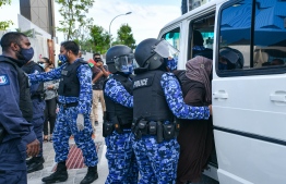 ސައިކަލު ބުރުން 41 މީހަކު ފުލުހުންގެ ބެލުމުގެ ދަށަށް