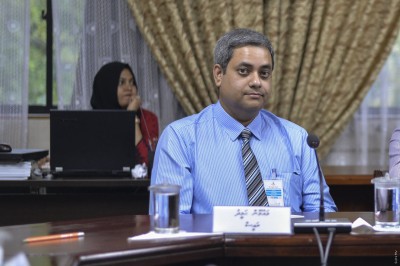 ޔާމީންގެ މަރު: ވަކީލް މައުމޫންގެ ސުވާލުތަކުން ވީޑިއޯ އެނަލިސިސްޓްގެ އަނގަ ބެދިއްޖެ!