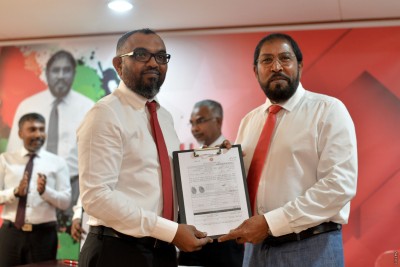 ދެން "ކިންގްއަކަށް" ވާނީ ގާސިމް: އަލީ އާރިފް