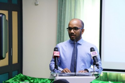 ކައުންސިލުތަކަށް މުވައްޒަފުންގެ ދަތިކަން ހުރިކަމުގެ ޝަކުވާ ލިބޭ: އަމީރު