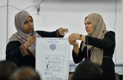 ޑިމޮކްރަސީ ވަރުގަދަ ކުރަން ކުރާ މަސައްކަތް މިހާރަށް ވުރެ ހަރުދަނާކުރަން ޖެހޭ: އީސީ