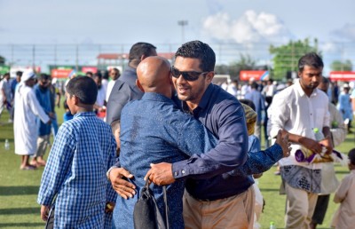 ރޯދަ އާއި އީދާ އެކު، ގުޅުން ބަދަހިކުރަން ލިބުނު ފުރުސަތު ދޫކޮށްނުލާ!