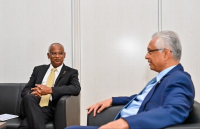 އިމުގެ މައްސަލައިގެ ސްޓޭންޑް ބަދަލު ނުވާނެކަން މޮރިޝަސް އަށް އެންގިން: ސަރުކާރު