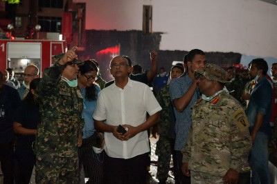 މީހުން ދިރިނޫޅޭ ހިސާބަށް ކެމިކަލް ގުދަންތައް ބަދަލުކުރަން ރައީސް އަންގަވައިފި