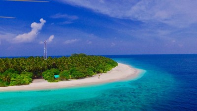 ކަމަދޫން ކަރަންޓް ކެނޑޭތީ 250 ކިލޯވޮލްޓުގެ ޖަނެރޭޓަރެއް ފޮނުވަނީ