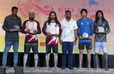 ކްލަބް ޓީންއޭޖުން ހަތަރުވަނަ ފަހަރަށް ބައިބަލާގެ ތަށި އުފުލާލައިފި