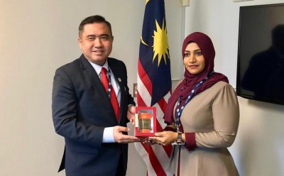 ރާއްޖޭގެ ޑްރައިވިންގް ލައިސަންސް މެލޭޝިއާގައި ބޭނުންކުރެވޭ ގޮތް ހަދަން މަޝްވަރާކުރަނީ