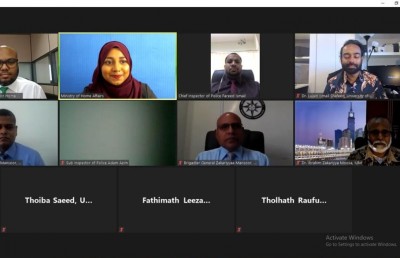 "ހަރުކަށި ފިކުރު ހުއްޓުވުމަށް މީޑިއާ އިސްނަގަން ޖެހޭ"