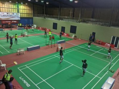 ސާކް ސަރަހައްދުގެ 21 އަހަރުން ދަށުގެ ބެޑްމިންޓަން މުބާރާތް އައްޑޫ ސިޓީގައި ފަށައިފި