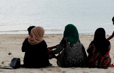 މައިން ރޮނީ ދަރިންނަށް ހަރަދު ނުކުރާތީ، ބައްޕައިން އާދޭސްކުރަނީ ދަރިން ނުފެންނާތީ: އިސްގާޒީ