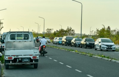 އެކްސިޑެންޓުވެ ވެންޓިލޭޓަރުގައި ފަރުވާދިން ޒުވާނާ މަރުވެއްޖެ