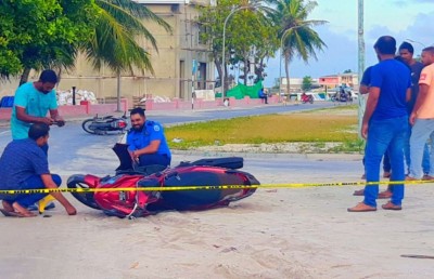 އޭދަފުށީގައި ހިނގި އެކްސިޑެންޓެއްގައި ދެ މީހަކަށް އަނިޔާވެ، އެކަކު ސީރިއަސް