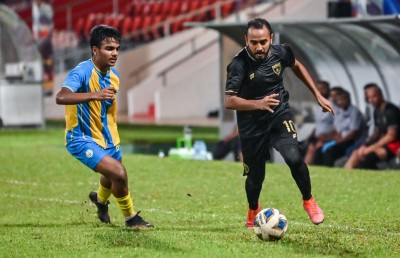 އޯލެވެލް އާއި އެތުލެޓިކްސް މުބާރާތުގެ ހިޔަނި ވެލެންސިއާ އަށް