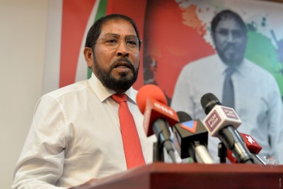 ގާސިމް އިބްރާހިމް މާލެއިން ގެއެއް ބައްލަވައިގެންފި