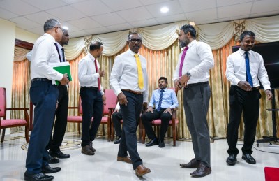 އާޒިމް ވަކިކުރީ ބޮޑު ފިޔަވަޅަކާ އެކު، ފަސް އަހަރު ވަންދެން ޕާޓީގެ ޓިކެޓެއް ނުލިބޭނެ!