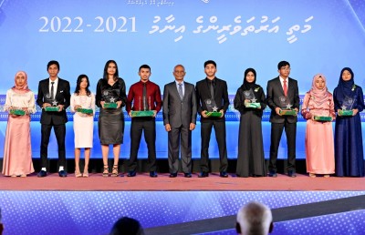 ފުރަތަމަ ފަހަރަށް އަރަބިއްޔާ ސްކޫލުގެ ހަ ދަރިވަރަކު ގަދަ 10 އަށް