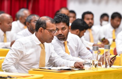 މެމްބަރުން ވަކިކުރަން އުޅެނީ އަސާސީ ގަވާއިދާ މުޅިން ޚިލާފަށް: ނަޝީދު