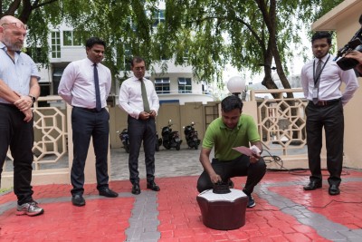 ސޮނޭވާއިން މަޖިލިސް ގޯތިތެރޭގައި މަދިރި ނައްތާލާ އީޖާދެއް ގާއިމުކޮށްދީފި