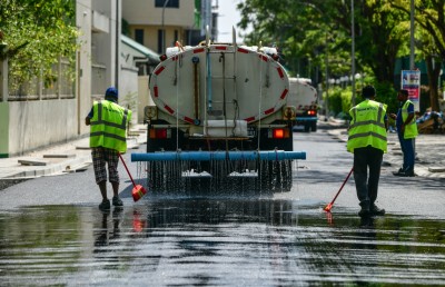 އަމީނީ މަގުގައި މިހާރު ހަދަމުން އަންނަ ބައިގައި ބުރާސްފަތި ދުވަހު ތާރު އަޅަން ފަށަނީ