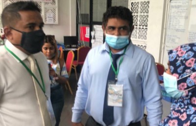ސާމްޕަލް ނެގި މީހާގެ ކިބައިން އިކްރާމް މާފަށް އެދި ވަޑައިގެންފި