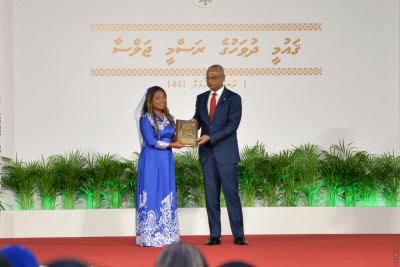 ހިތްވަރު ދިނުމުގެ ގައުމީ އިނާމު 21 ފަރާތަކަށް