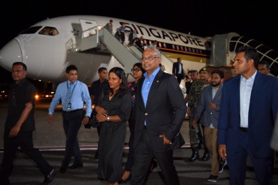 ޖަޕާން ދަތުރުފުޅަށްފަހު ރައީސްގެ ދެކަނބަލުން ރާއްޖެ ވަޑައިގެންފި