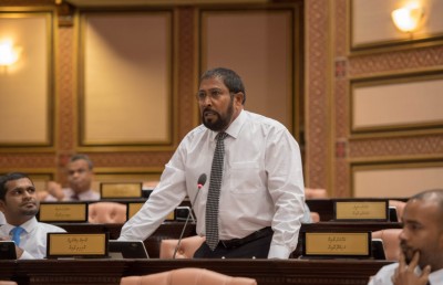 "ސޭޓު" ކިޔާތީ ގާސިމް ރުޅިގަދަވެއްޖެ