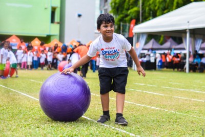 ދިރާގު ސްޕެޝަލް ސްޕޯޓްސް ފެސްޓިވަލް ބާއްވައި ހާއްސަ އެހީގެ ކުދިން ހެއްވާލައިފި