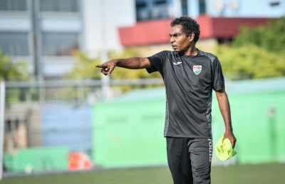 ވެލެންސިއާގެ ކޯޗަކަށް އާތީ ހަމަޖައްސައި ޕްރެކްޓިސް ފަށަނީ