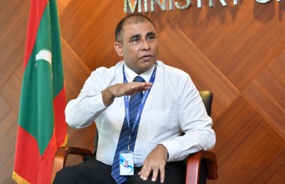 ޓޫރިސްޓުން ގެންނަން ޗައިނާއާ އެކު މަޝްވަރާ އެބަ ކުރެވޭ: މައުސޫމް