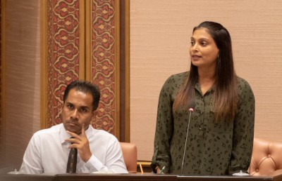 ޖާގަ އޮތްވަރަކުން ސުކޫލްތަކުގައި ނަމާދުކުރާނެ ތަންތަން އެބަ ހަދަން: މިނިސްޓަރު