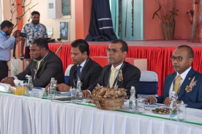 ސަރުކާރުން ވިޔަފާރިކުރުމަކީ ބޮޑު ގޯހެއް: ނަޝީދު